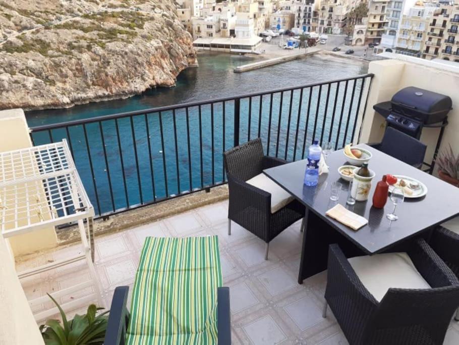 Seafront Penthouse With Terrace In Xlendi, Gozo Apartment Exterior photo