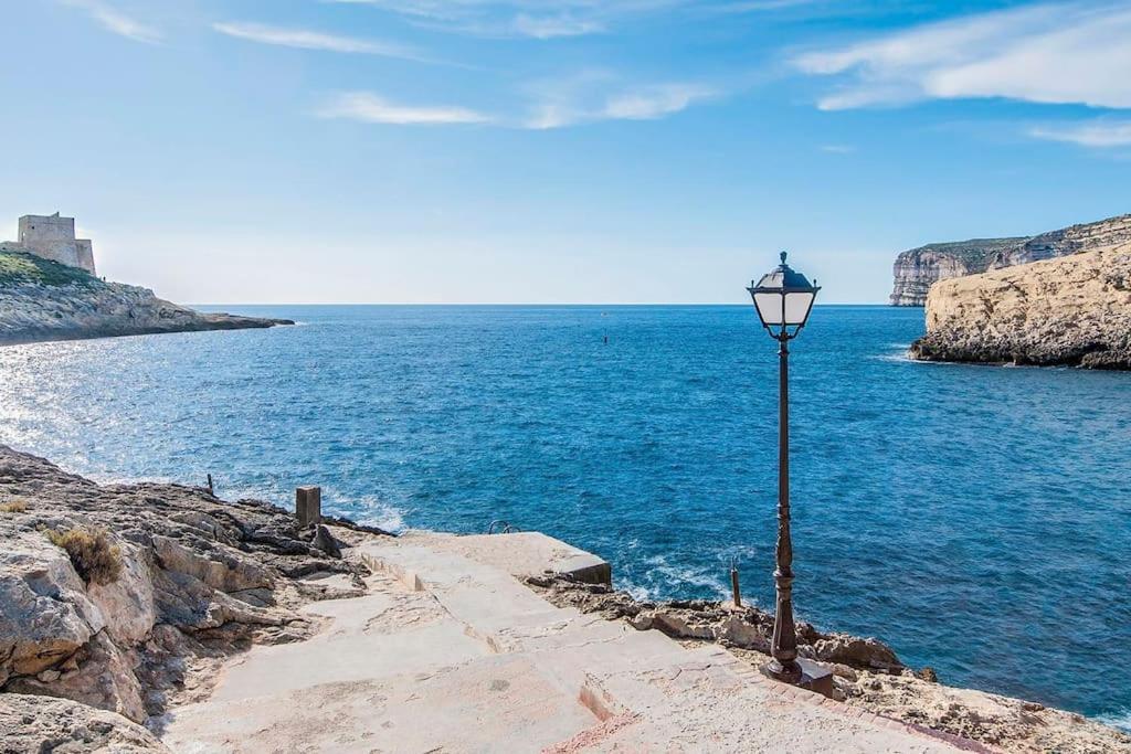 Seafront Penthouse With Terrace In Xlendi, Gozo Apartment Exterior photo